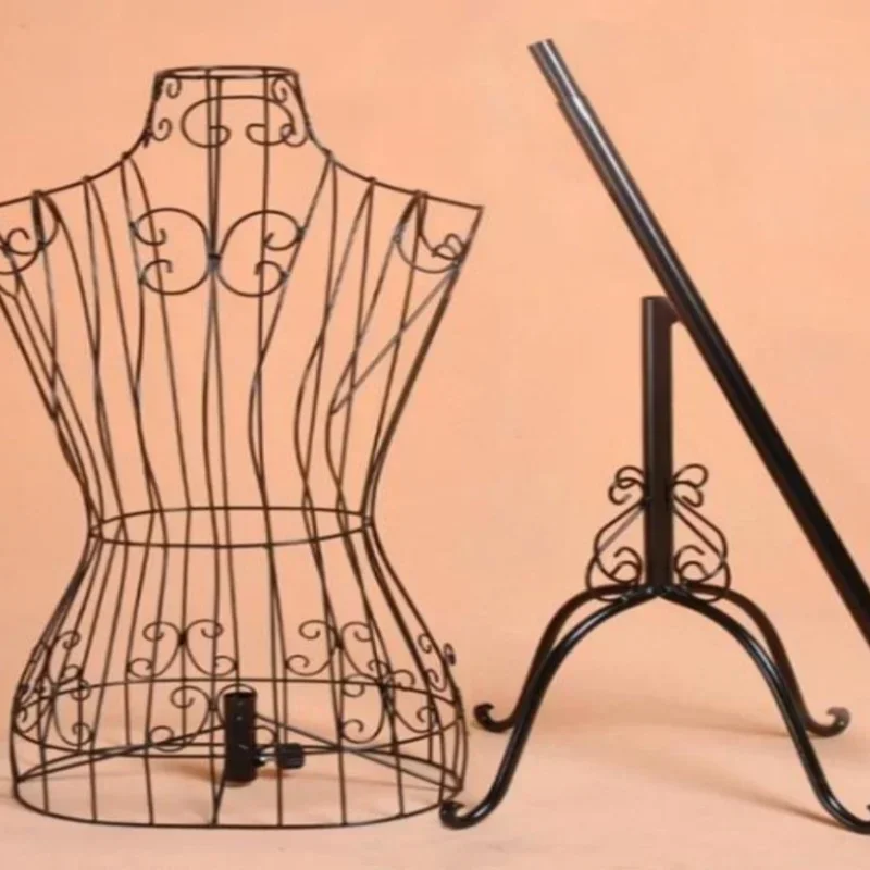 Dress Form Mannequin - Torso de maniquí femenino de hierro