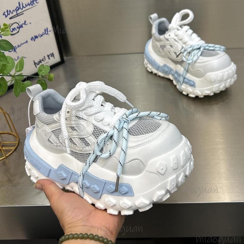 Zapatillas Deportivas de Plata - Sewing Cloth reseña y precio