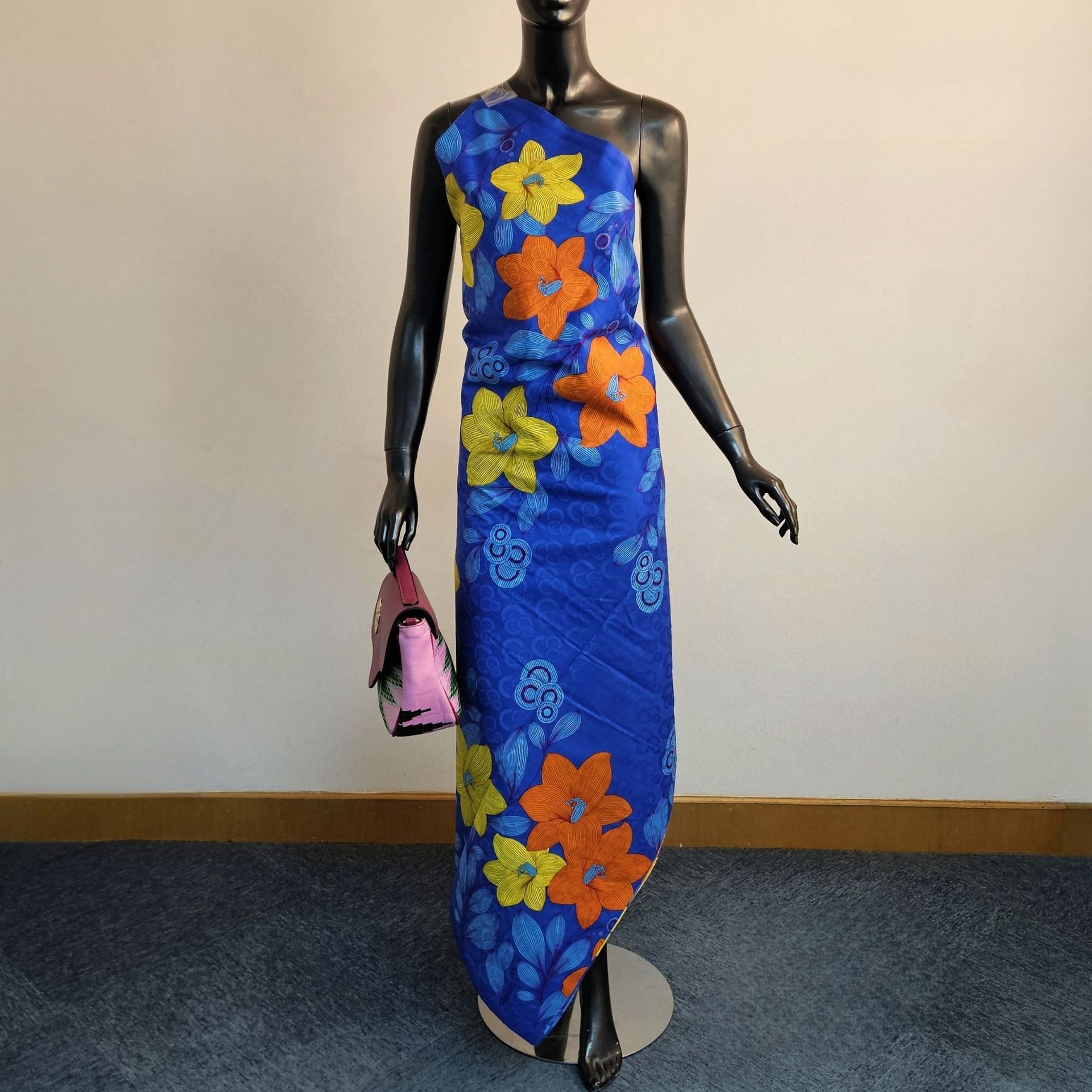 Estampado Floral en tela de ce - Sewing Batik Fabric reseña y precio